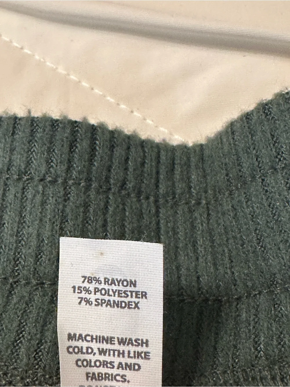 Glyder 7/8 Ribbed Drawstring Cozy Jogger Pants in Green - NWT - Size XL